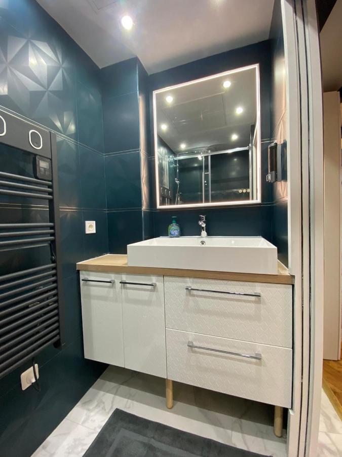 Beautiful Mini Loft Near Saint-Lazare Aparthotel Paris Exteriör bild