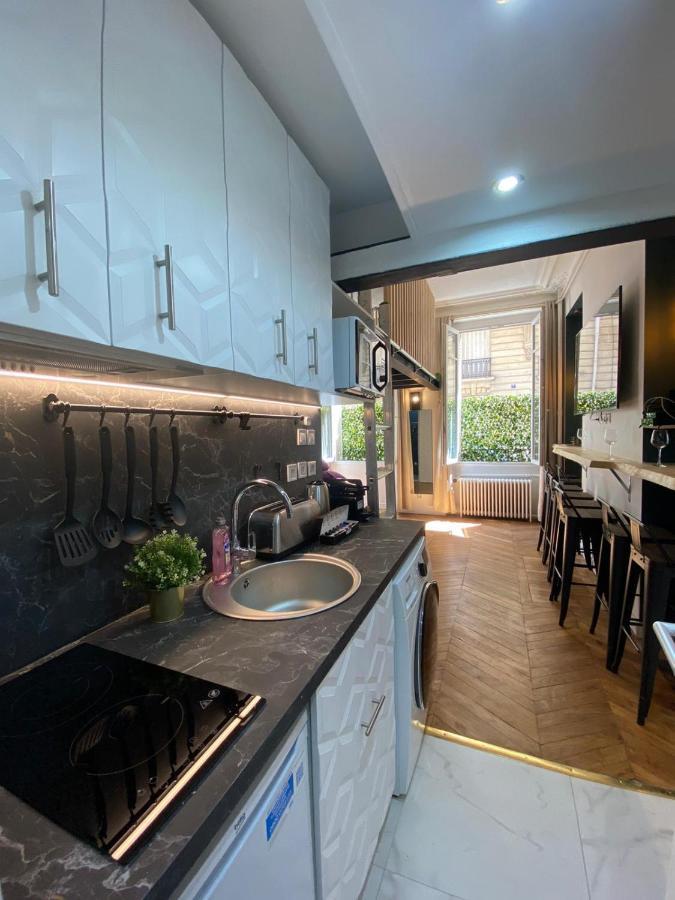 Beautiful Mini Loft Near Saint-Lazare Aparthotel Paris Exteriör bild
